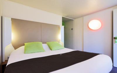 Chambre Double Nouvelle Gu00e9nu00e9ration (1 Lit Double) Chambre Double Nouvelle Gu00e9nu00e9ration (1 Lit Double)