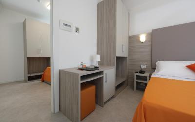 Due Camere Comunicanti