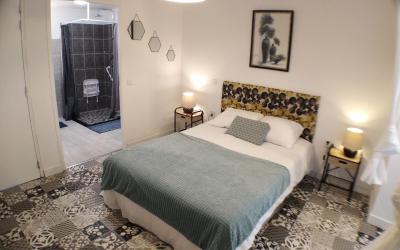 Chambre au Rez-de-Chaussu00e9e (pour Personnes u00e0 Mobilitu00e9 ru00e9duite)