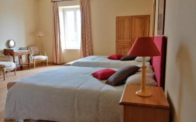 Chambre Double avec 2 Lits Doubles - Non-Fumeurs Chambre Double avec 2 Lits Doubles - Non-Fumeurs
