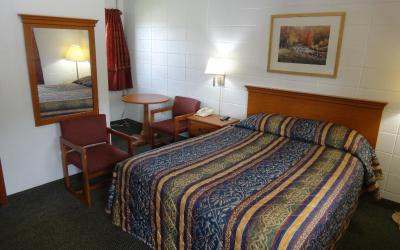 Queen Room - Disability Access
