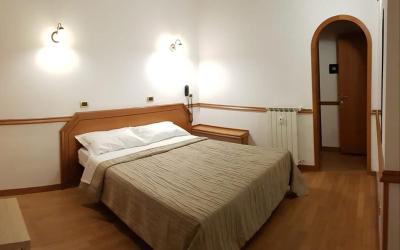 Camera Matrimoniale/Doppia con Letti Singoli