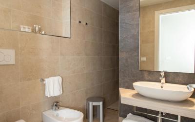 Camera Deluxe Matrimoniale/Doppia con Letti Singoli con Balcone