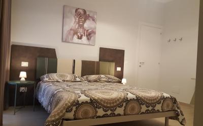 Camera Matrimoniale con Vista Giardino