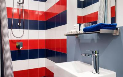Standard Twin Room with Private Bathroom