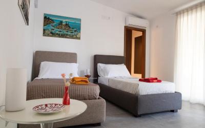 Camera Doppia con Letti Singoli