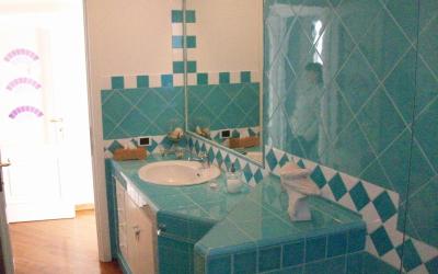 Camera Tripla Superior