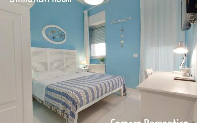 Camera Matrimoniale con Balcone e Vista Mare