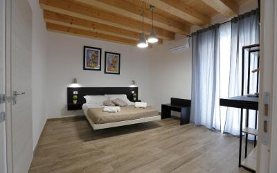 Camera Queen Superior