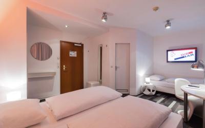 Dreibettzimmer