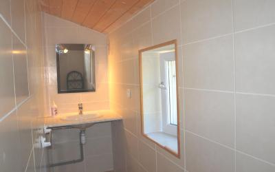 Chambre Quadruple avec Douche