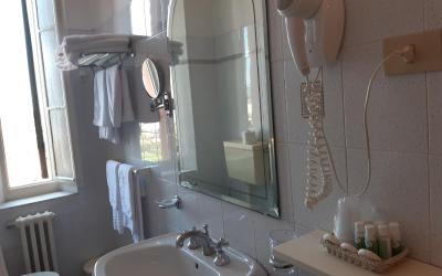 Camera Familiare (2 Adulti + 1 Bambino) 