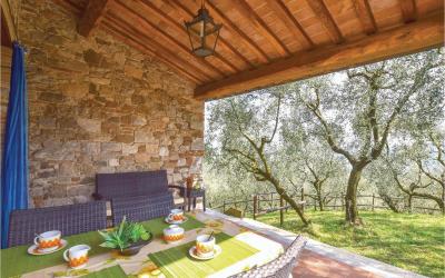 Casa Vacanze con 2 Camere da Letto Casa Vacanze con 2 Camere da Letto
