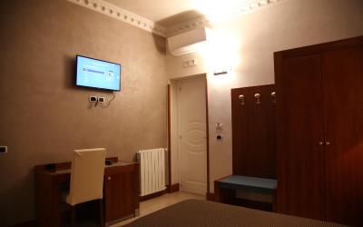 Camera Matrimoniale/Doppia con Letti Singoli