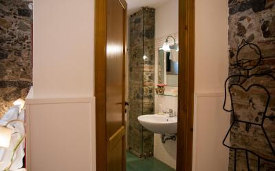 Ampia Camera Matrimoniale/Doppia con Letti Singoli