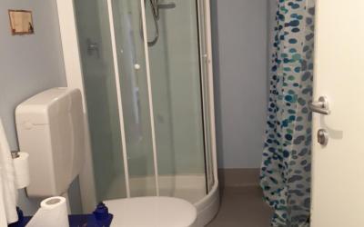 Posto Letto in Dormitorio Misto con 4 Letti