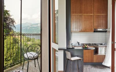 Appartamento con Vista Lago Parziale (3 Adulti) - Dependance