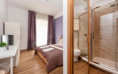 Camera Matrimoniale con Bagno Privato