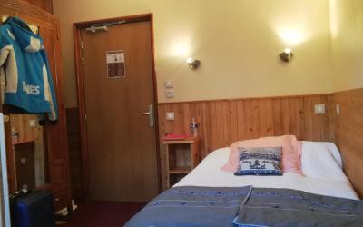 Chambre Simple Standard avec Douche Chambre Simple Standard avec Douche