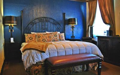Junior Suite with Spa Bath