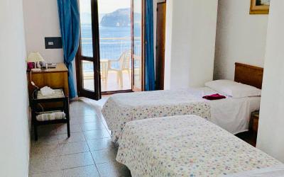 Camera Doppia con Letti Singoli con Balcone 