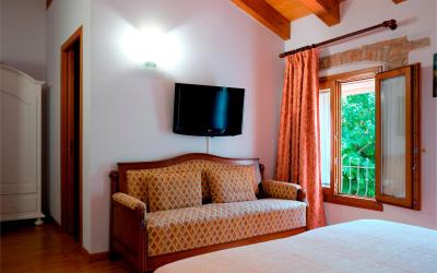 Ampia Camera Matrimoniale/Doppia con Letti Singoli