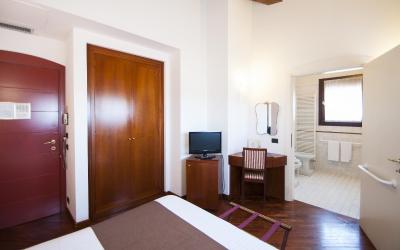 Camera Classic Matrimoniale/Doppia con Letti Singoli 