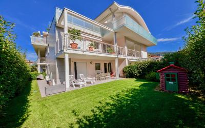 Appartamento con 2 Camere da Letto e Giardino 