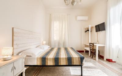 Camera Tripla con Bagno in Comune