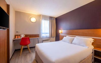 Chambre Double - Non-Fumeurs Chambre Double - Non-Fumeurs