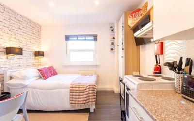 One-Bedroom Apartment