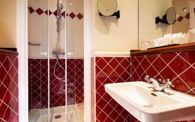 Chambre Classique Eiffel Chambre Classique Eiffel