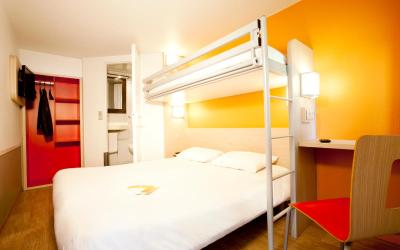 Chambre Triple (1 Lit Double et 1 Lit Simple) Chambre Triple (1 Lit Double et 1 Lit Simple)