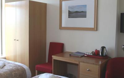Twin Room with Bath