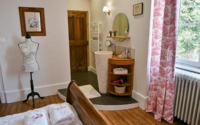 Chambre Double ou Lits Jumeaux avec Salle de Bains Privative