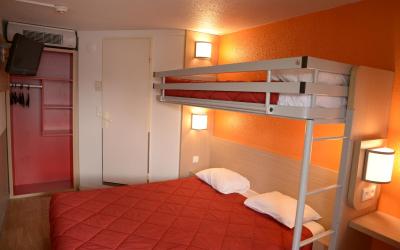 Chambre Triple (1 Lit Double et 1 Lit Simple)