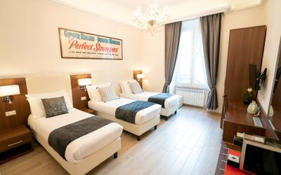 Camera Tripla Deluxe 