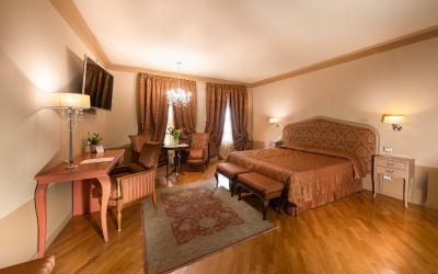 Camera Matrimoniale Superior