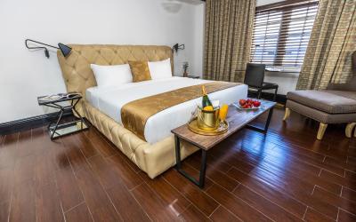 Queen Room - Disability Access