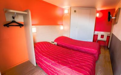Chambre Lits Jumeaux (2 Lits Simples) Chambre Lits Jumeaux (2 Lits Simples)
