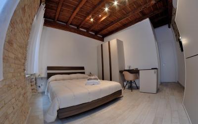 Camera Quadrupla Deluxe