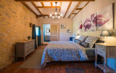 Chambre Lit Queen-size - Accessible aux Personnes u00e0 Mobilitu00e9 Ru00e9duite