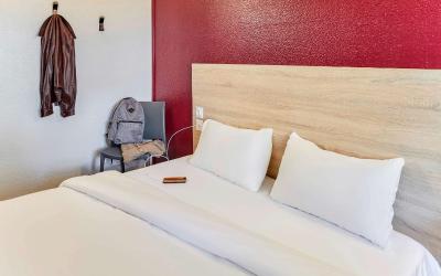 Chambre Tandem (2 Adultes) Chambre Tandem (2 Adultes)