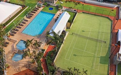 Two Bedroom Apartment with Pool View 