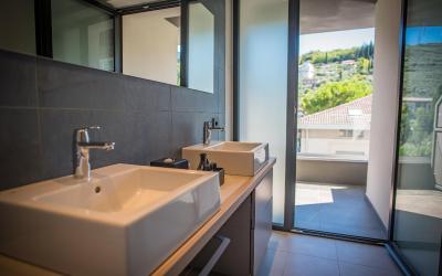 Junior Suite con Balcone e Vista Lago Junior Suite con Balcone e Vista Lago