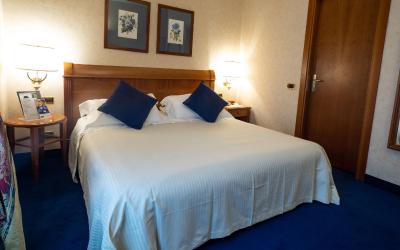 Camera Queen Classic