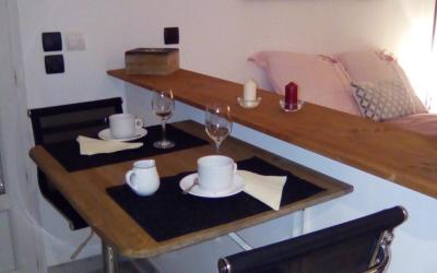 Chambre Deluxe (2 Adultes + 1 Enfant) Chambre Deluxe (2 Adultes + 1 Enfant)