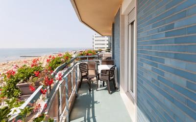 Camera Superior Matrimoniale/Doppia con Letti Singoli con Vista Mare