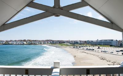 Deluxe King Ocean Front East