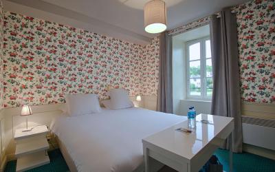 Chambre Double -u00a0Vue sur Riviu00e8re Chambre Double -u00a0Vue sur Riviu00e8re